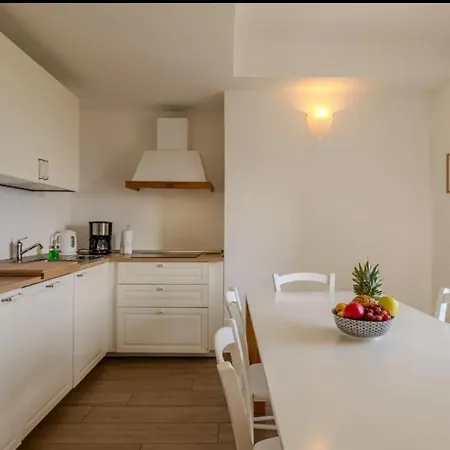 Luxury La Pianca - Pool And Terrace View Apartment Musso